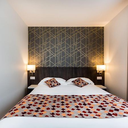 Brit Hotel Ploermel - Hotel De L'Hippodrome 외부 사진