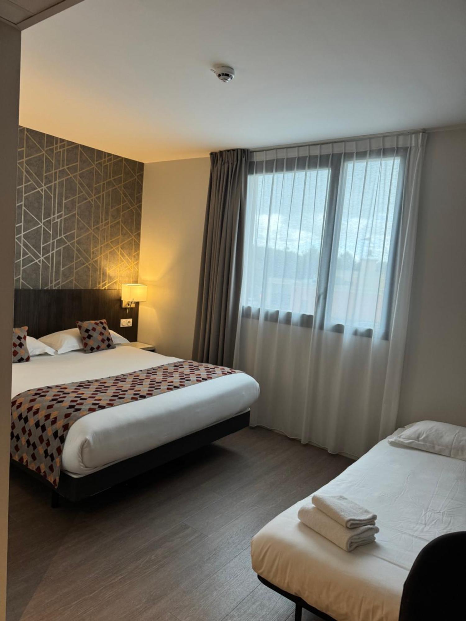 Brit Hotel Ploermel - Hotel De L'Hippodrome 외부 사진
